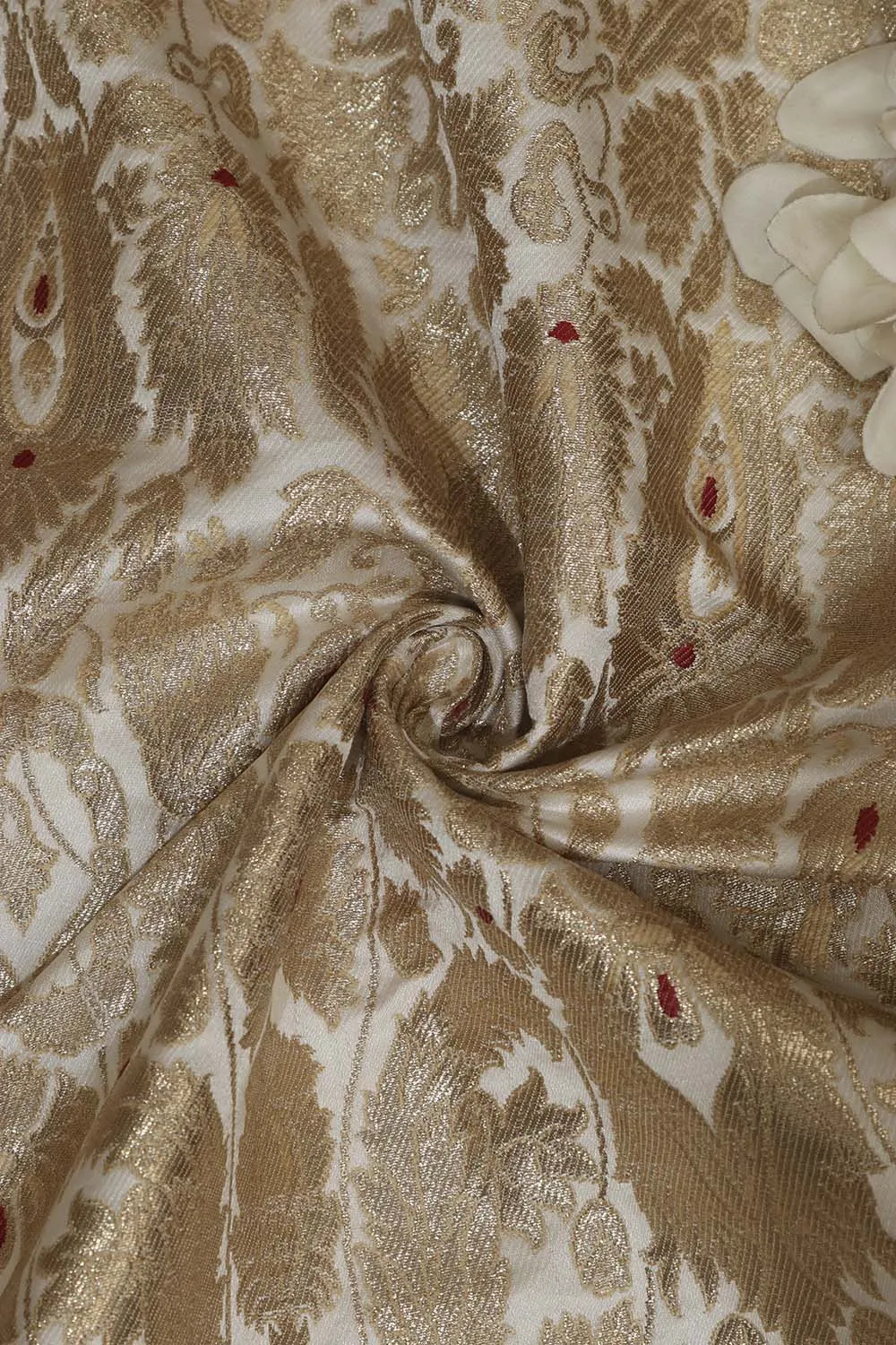 Elegant White Banarasi  Kimkhwab Silk Fabric ( 1 Mtr )