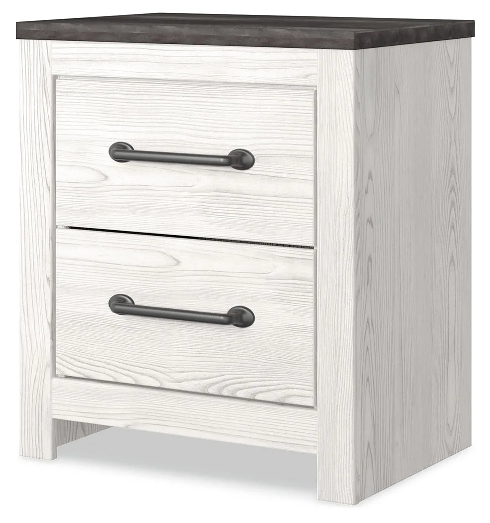 Gerridan King Panel Bed with Dresser and 2 Nightstands in White/Gray