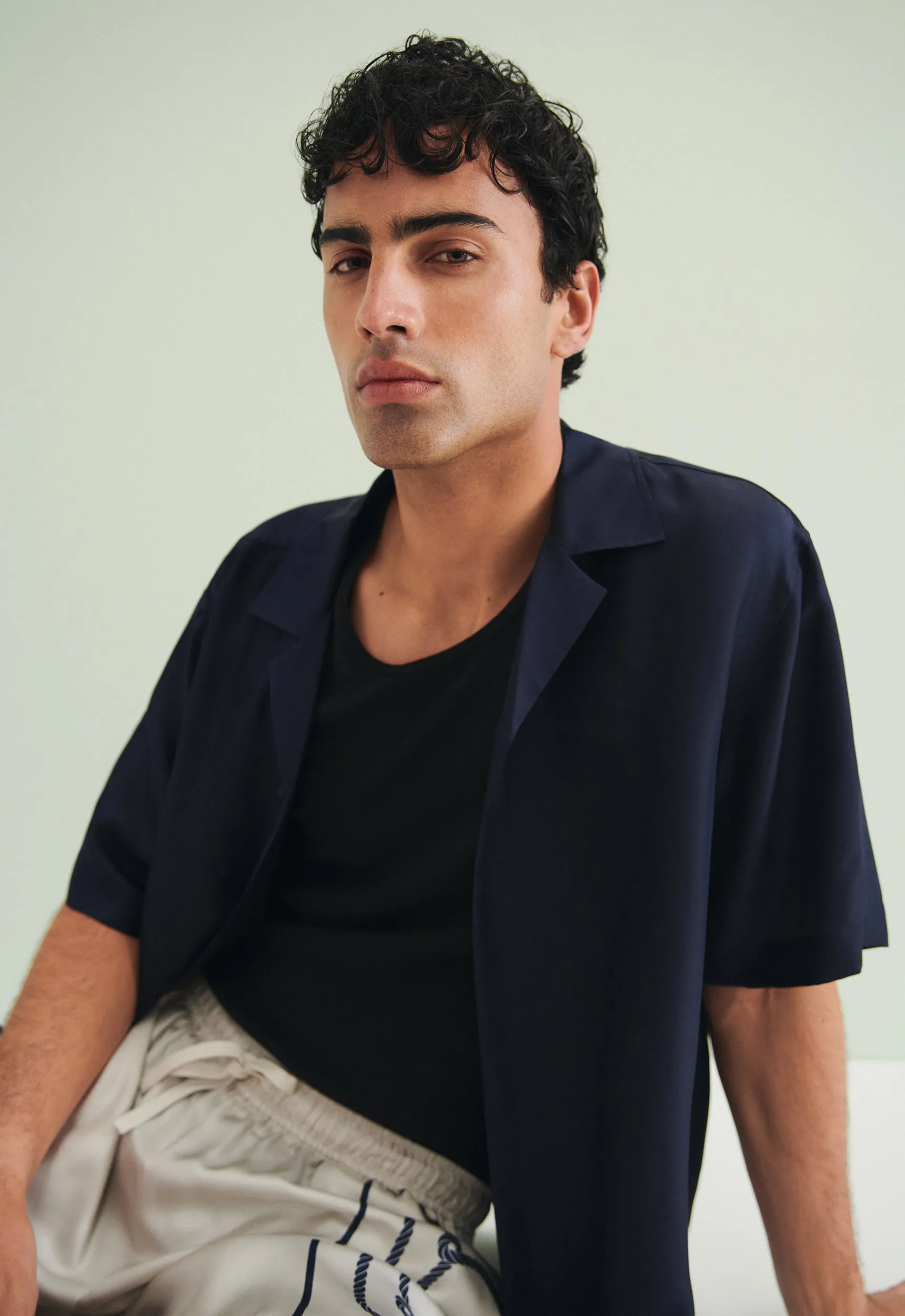 Kobe Shirt - Darkest Navy