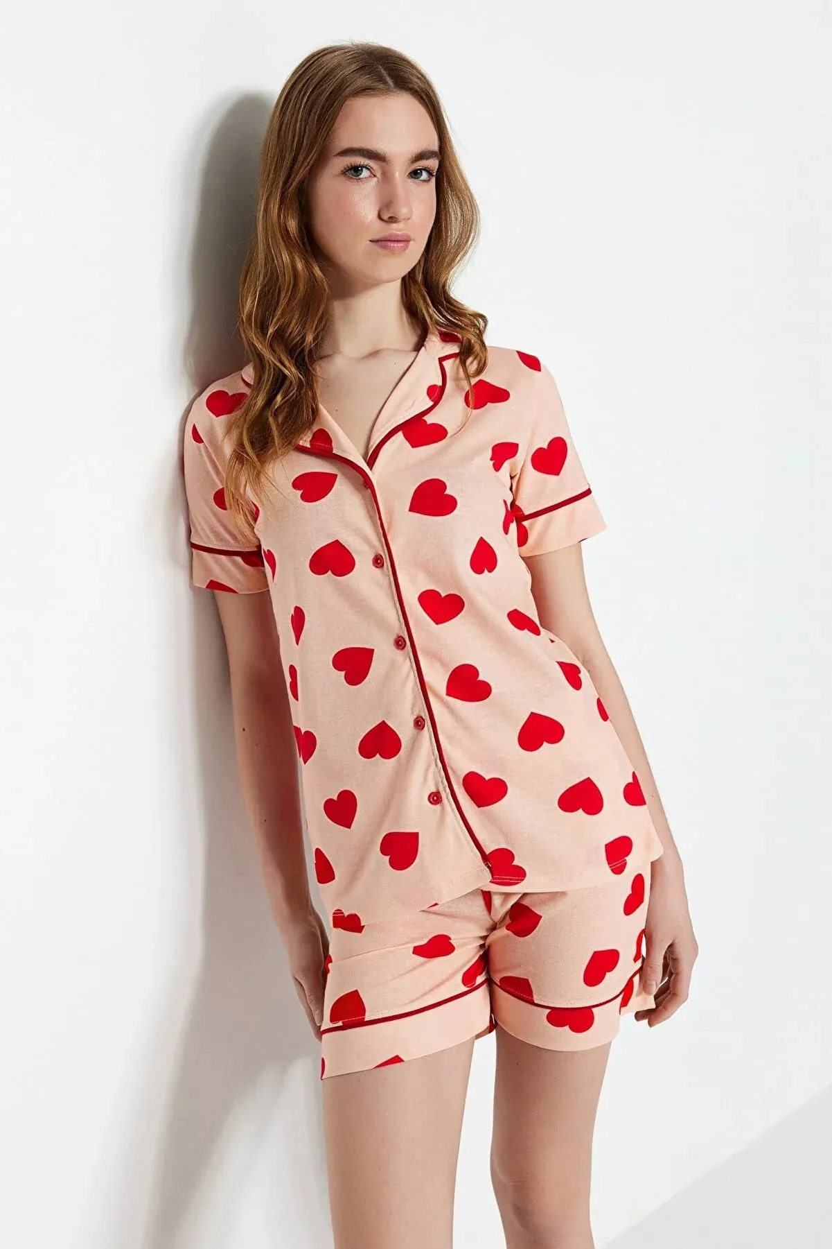 Salmon Heart Patterned Piping Detailed Cotton Shirt-Shorts Knitted Pajamas Set