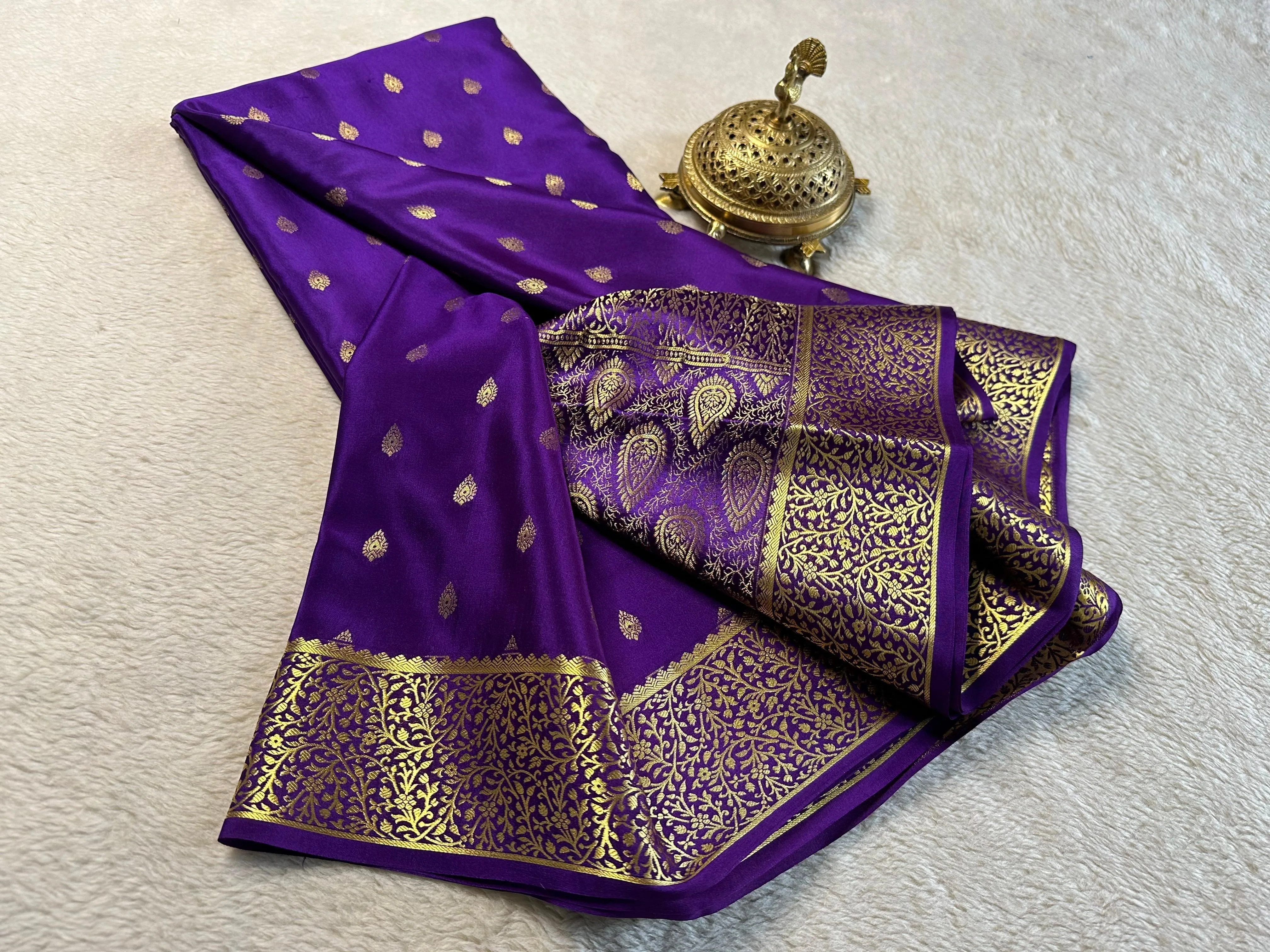 Shop Elegant Drapes: Pure Silks for Every Celebration