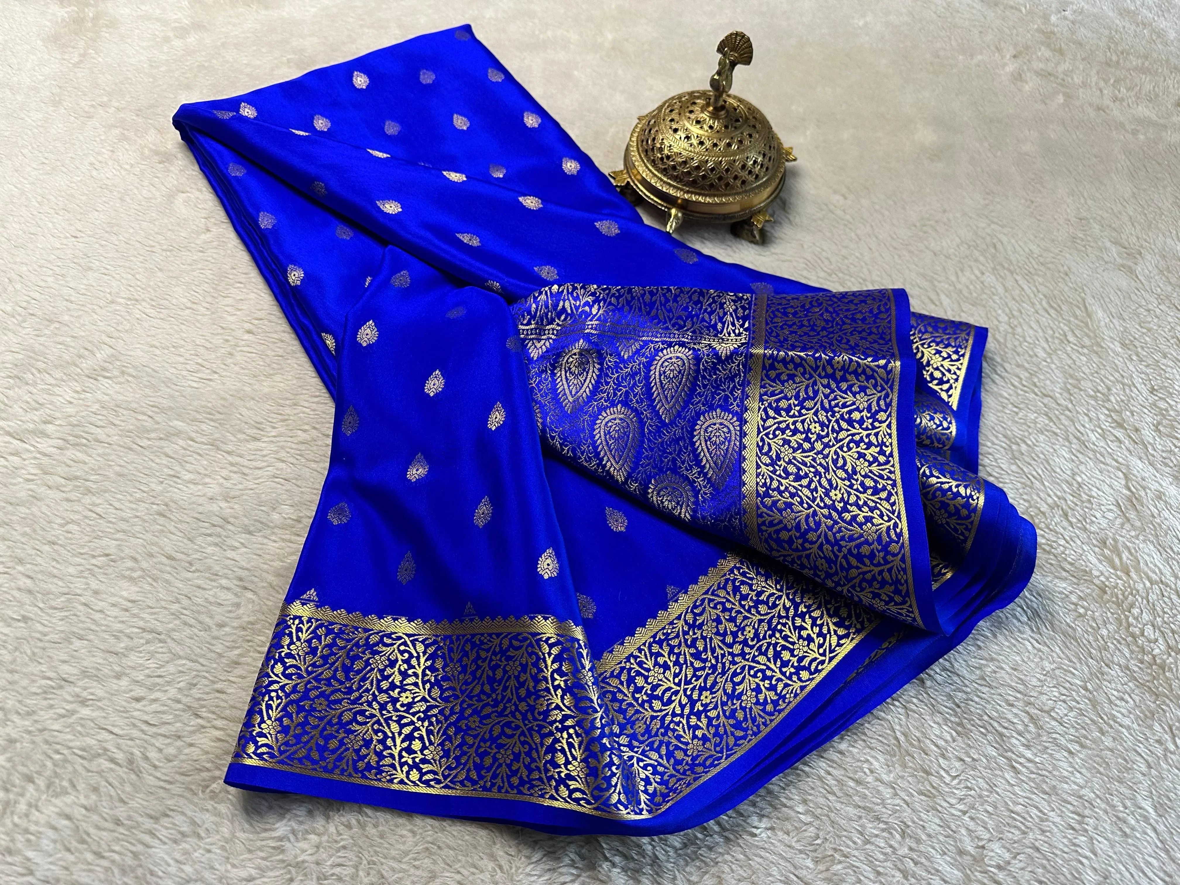 Shop Elegant Drapes: Pure Silks for Every Celebration