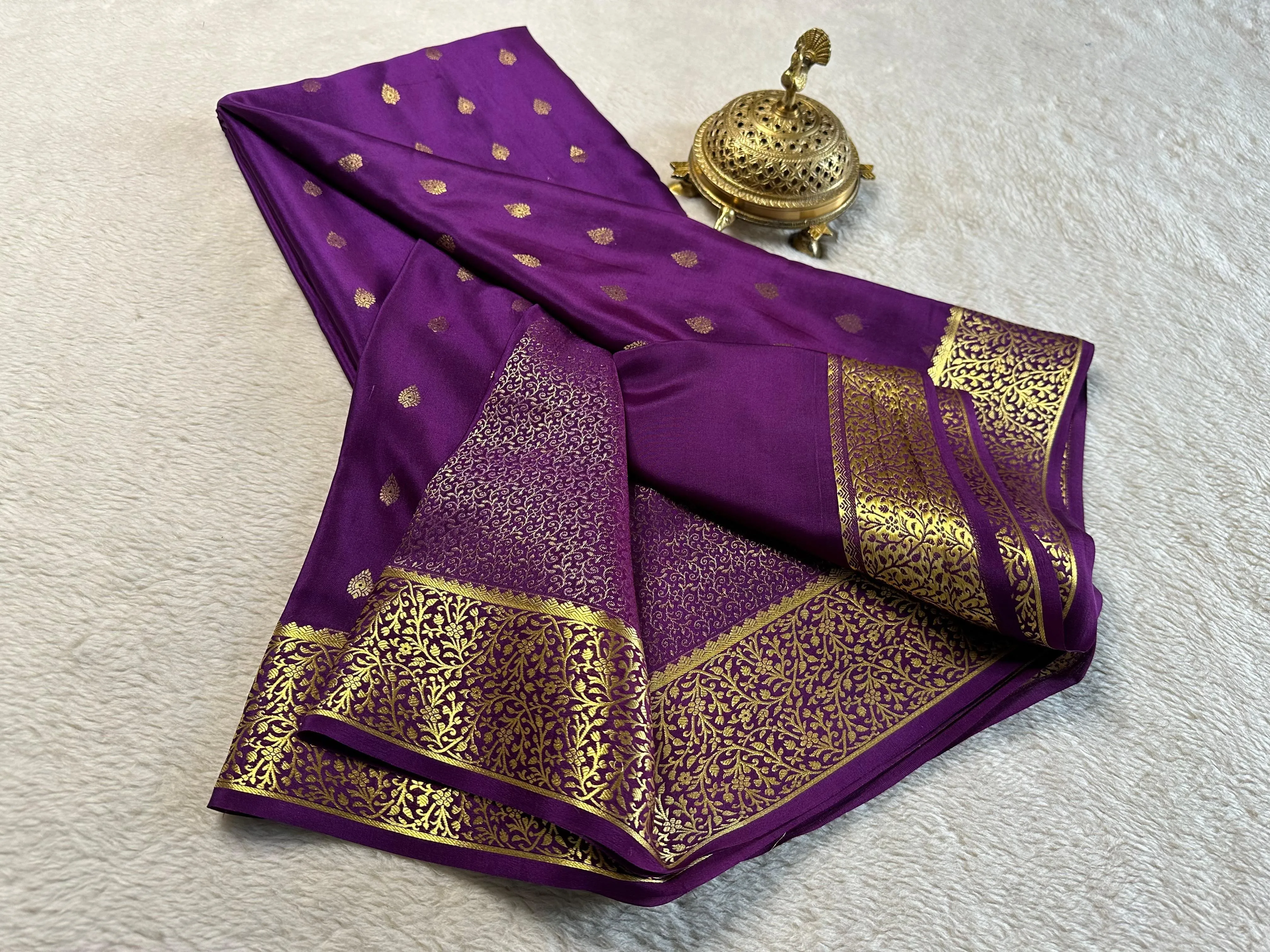 Shop Elegant Drapes: Pure Silks for Every Celebration